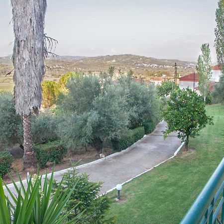 Oasis Olympia Apartments Smila Екстер'єр фото